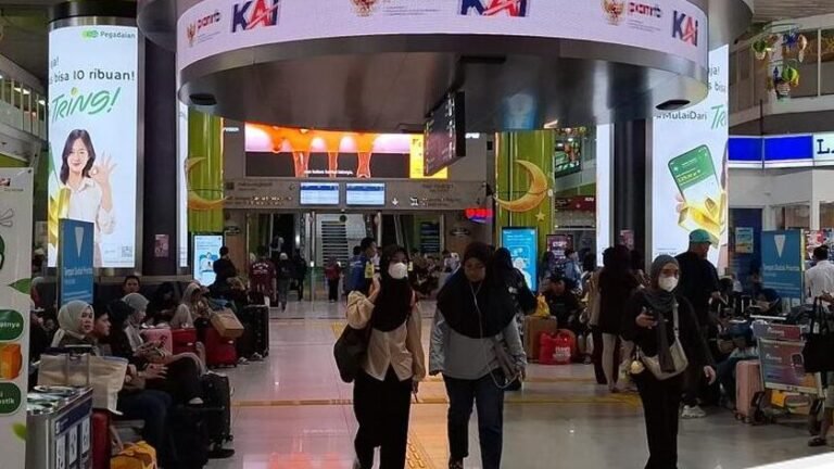 Rute Tak Biasa Mudik Lebaran: Perantau Jakarta Rela Berputar Demi Keluarga di Medan