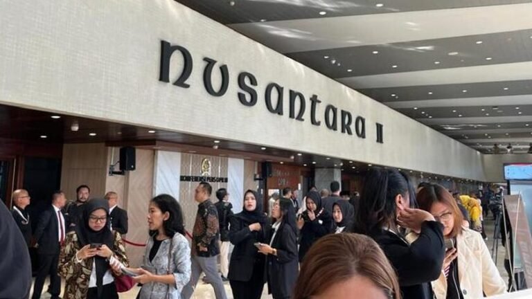 Update: Setjen DPR Tak Sediakan Snack Rapat Eselon 1 Demi Efisiensi, Lift Dibatasi 70%