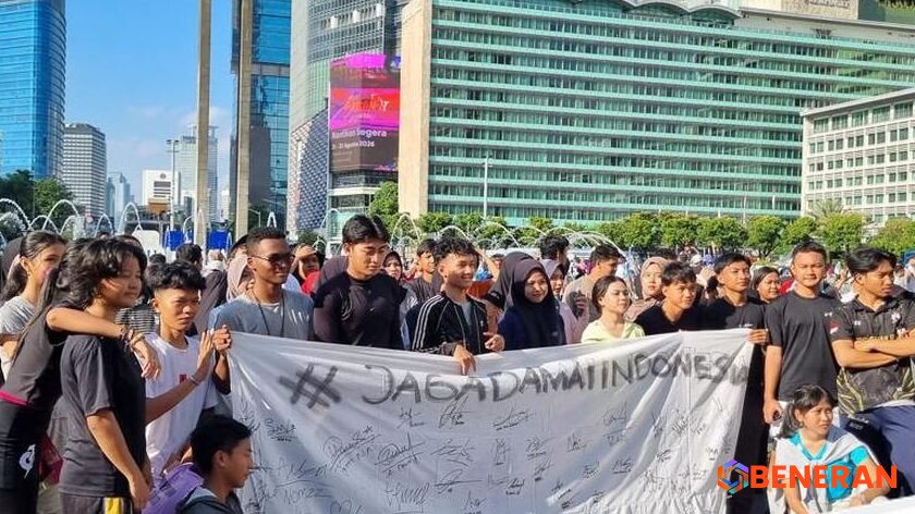 Pelajar Jakarta Galang Aksi 'Jaga Damai Indonesia' di CFD, Soroti Bahaya Tawuran