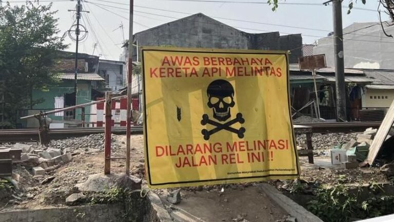 KAI Tegas Tutup Perlintasan Liar di Tebet, Prioritaskan Keselamatan Publik