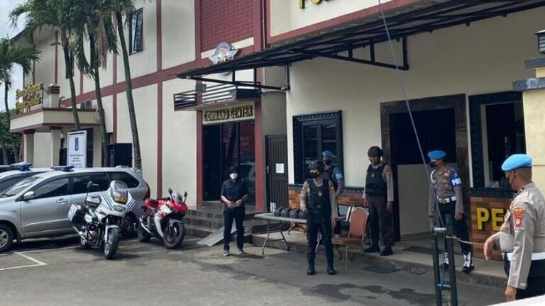 Mediasi Polisi Redakan Ketegangan di Rumah Penulis Depok