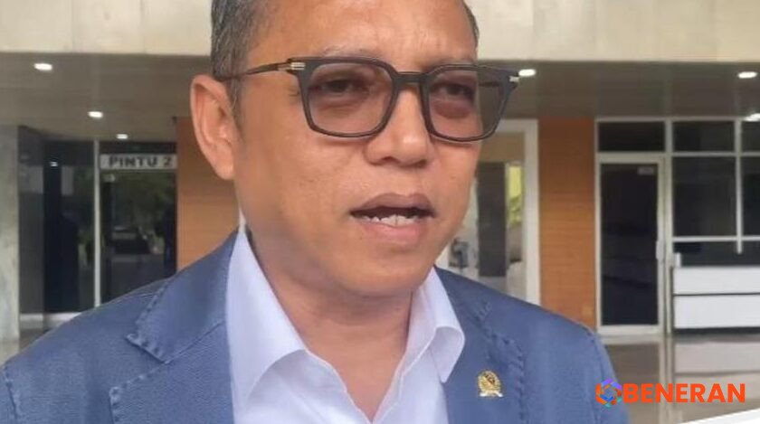 PDIP Tegaskan Peran Ganda: Penyeimbang Politik dan Pendorong Stabilitas Ekonomi