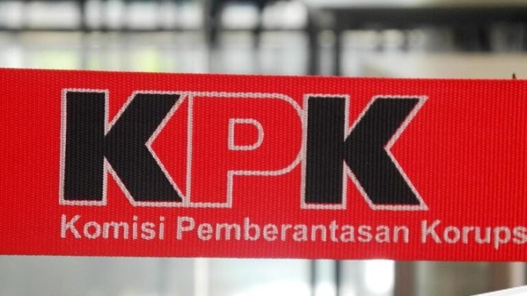 Skandal Kuota Haji: KPK Tahan Direktur Maktour dan Ketum Kesthuri, Negara Rugi Rp 622 Miliar